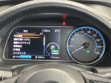 【メーター】電気自動車ならではのスピードメーターなどはデジタル&カラフルなのでとても見やすくなっています♪