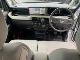 室内はルームクリーニングを行い納車になりますので納車後も快適な車内でお出かけできますよ!
