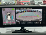 【アラウンドビューモニター】車両周辺をモニターで確認できて、駐車が苦手な人でもスムーズに駐車できます