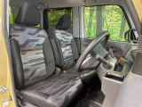 運転席シート廻りは使用感も少なく、良好な状態となっています。丁寧に使われていたことがよくわかりますね。