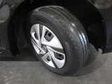 185/65R15インチ。