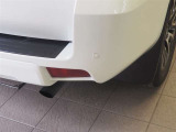 コーナーセンサーもついておりますので、駐車時も安心です。