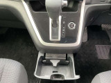 運転席まわりの画像です。