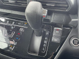 【 シフト 】スムーズなシフトチェンジで快適にお車を操縦していただけます!