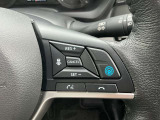 プロパイロット搭載。高速道路でドライバーに代わってアクセル、ブレーキ、ステアリングを自動制御します。