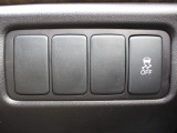 VSA(Vehicle Stability Assist)が装備!!VSAはコーナリング時の横滑りを抑制する機能と車両の急激な挙動変化を抑える機能で、安定した走行を実現していいます!!