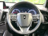 【純正革巻きステアリング】上質な革を使用することで、手にしっかり馴染みとても運転しやすいハンドルです♪