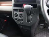 運転席廻りです。