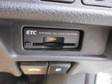 高速道路必須アイテムのETC装備です。最近はスマートインターチェンジも増えてきたので便利ですね。