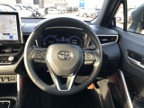 ハンドルは車を運転する上で、ずっと握っている重要なパーツです。手にフィットする物がいいですよね♪