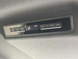 後席のエアコンスイッチです。