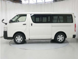 レジアスエース 2.8 DX ロング ディーゼル 4WD 