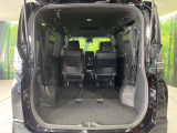 普段のお買い物や通勤、送迎等に十分な荷室スペースを確保しております。セカンドシートを倒すと、大きな荷物の積載も可能です♪