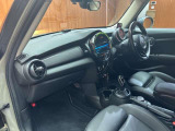 ◆LIBERALAは、輸入車選びの新たなスタイルを提案するインポート・セレクト・ブランドです。オーナー様となる方がクルマから直接感じる感性を第一にした、最良の一台との出会いをコーディネートいたします。