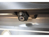 バックカメラ(後方の見えにくい部分や駐車時にとっても便利です!車を大事にされる方には、必須アイテムです!)