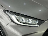 LEDヘッドライトです。デザイン性がよくとても明るいので、夜間の走行や悪天候でも安心です。しかも長寿命!