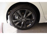 純正アルミホイール【タイヤサイズ215/45R17】