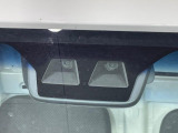 【スマートアシスト】走行中に前方の車両等を認識し、衝突しそうな時は警報とブレーキで衝突回避と被害軽減をアシスト。より安全にドライブをお楽しみいただけます。