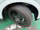 タイヤサイズは155/65R14です。日産純正アルミ装着です☆