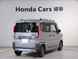 【ハイブリッド】ハイブリッド車ですので環境にもお財布にも易しい低燃費走行ができます。一度乗ったらやめられない。