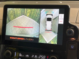【パノラミックビューモニター】専用のカメラにより、上から見下ろしたような視点で360度クルマの周囲を確認することができます☆死角部分も確認しやすく、狭い場所での切り返しや駐車もスムーズに行えます。