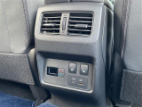 【リアサーキュレーター】装備のお車なので後席に乗る方も快適なドライブをお楽しみいただけます!