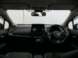 見通しのよいすっきりとした視界で、誰でも運転しやすいです。運転のしやすさは疲れにくさにも繋がりますよ♪