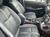 運転席まわりになります。実際に乗って頂き乗り心地をご体験してみてください。