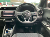大きな窓で視界が良く運転がしやすいです