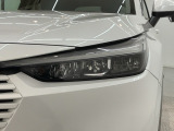 LEDヘッドライトは、点灯の瞬間から最大光量を発揮し、突然暗くなるトンネルなどでの安定感を高めます。
