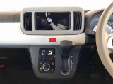 温度を設定すれば、自動で車内の温度管理をしてくれる優れものです♪ATミッションで運転楽々