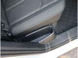 Audi正規ディーラーが高品質をお約束。高度な訓練・教育を受けたAudi専任メカニックが、100項目にもおよぶ精密な点検を実施。すべてクリアしたAudi車だけ、あなたのお手元に届けられるのです
