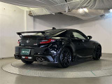 リヤ、後ろから見るとまた車の印象が変わってきますね☆☆