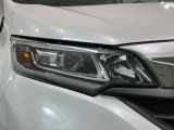 LEDヘッドライトは、点灯の瞬間から最大光量を発揮し、突然暗くなるトンネルなどでの安定感を高めます。