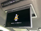 【フリップダウンモニター】大画面モニターで後席でもエンタメをお楽しみいただけます。小さなお子様にも大人気の装備です♪
