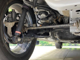 お車を安心してお乗りいただく為には、足回りの定期点検が欠かせません。サービスサポート(有償保証)では無料点検もご提供しており、安心のカーライフをお過ごしいただけるサポート体制が整っています。