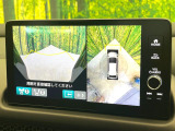 【マルチビューカメラシステム】専用のカメラにより、上から見下ろしたような視点で360度クルマの周囲を確認することができます☆縦列駐車や幅寄せ時に活躍してくれます♪