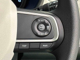 パワーモードと燃費重視のエコモードが選択できるDassist切り替えスイッチに加え、高速道路を快適に走行できる全車速追従機能付アダプティブクル-ズコントロ-ルスイッチが付いています(^^♪
