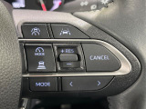 【レーダークルーズコントロール】高速道路での長距離走行が楽に!!自動で速度を保つクルーズコントロールが、衝突軽減システムと連携し、前方の車両を感知して車間を保つように速度調節してくれます!!