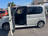 お車の状態は内外装共にとても綺麗な状態を保っておりますので私共でも自信を持ってお薦め出来る1台です!!