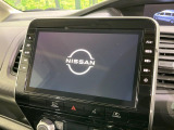 【大画面ナビ】人気の大型9インチナビを装備。存在感のある大画面はインパクト大!ナビ利用時のマップ表示は見やすく、テレビやDVDは臨場感がアップ!いつものドライブがグッと楽しくなります♪