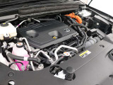 A25A-FXS型 2.5L 直4 DOHCエンジンと交流同期電動機ハイブリッドシステム搭載、AWDです。