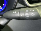 トンネルなど、周囲の明るさの変化でランプ類を自動オン・オフするコンライトです(消し忘れ防止機能付)