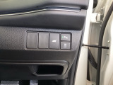 【パーキングセンサー】駐車や出庫時にクルマの前後の障害を検知し、音とディスプレイでお知らせします。