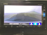 【バックカメラ】運転が苦手な方も車庫入れラクラクです!ギアをリバースに入れれば自動的に切り換わりますので、面倒な操作は不要です♪狭い駐車場もお車を傷つけず安心ですね!