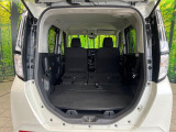 普段のお買い物や通勤、送迎等に十分な荷室スペースを確保しております。セカンドシートを倒すと、大きな荷物の積載も可能です♪