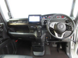 Honda車が初めての方にも扱いやすく分かりやすいインパネ周りと各種スイッチ類です。