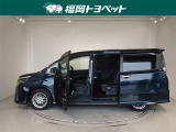 両側パワースライドドア付きだから、狭い駐車スペースなどでの 乗り降りラクラク!小さなお子さまのいるご家庭には嬉しい装備。