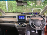 フロントガラスが大きく、ワイドな視界で運転もしやすくなるように、設計されています。