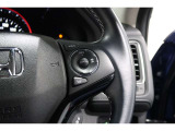 Hondaセンシングの機能のひとつ、アダプティブクルーズコントロール付!アクセルから足を離しても設定したスピードと前車との車間を保ち走行してくれます!車線維持もアシスト☆高速道路で疲労軽減ですね☆
